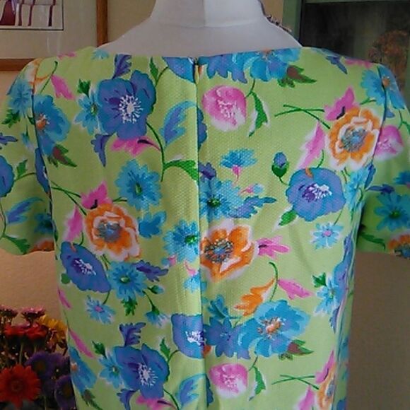 Laura Madrigano Shift Dress - Picture 5 of 9